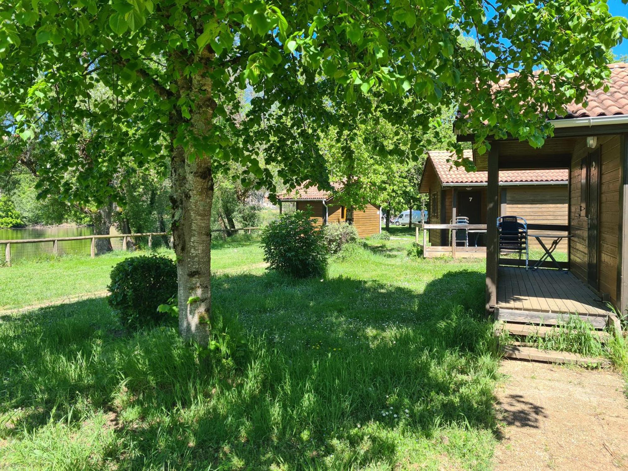 Les Chalets Guinguette Capdenac-Gare Exterior foto